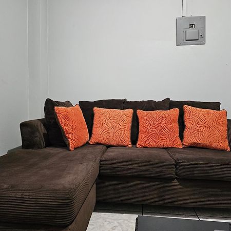 2Br Apt In St Helena - 6Mins From The Airport Perfect For Short And Long Stays Piarco Eksteriør billede