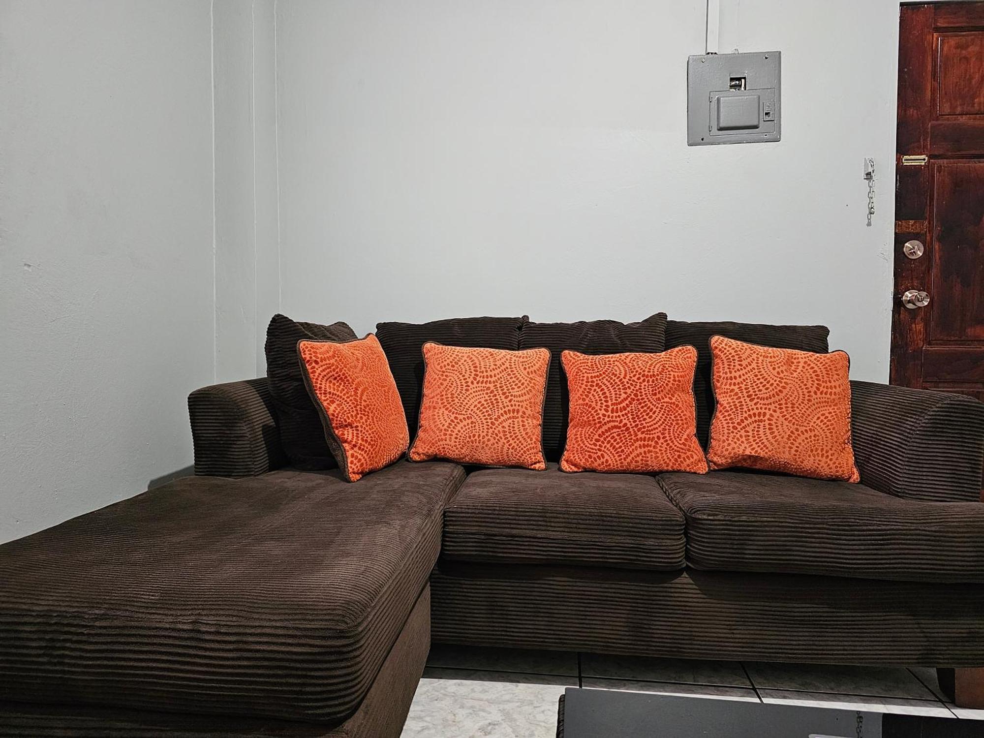 2Br Apt In St Helena - 6Mins From The Airport Perfect For Short And Long Stays Piarco Eksteriør billede