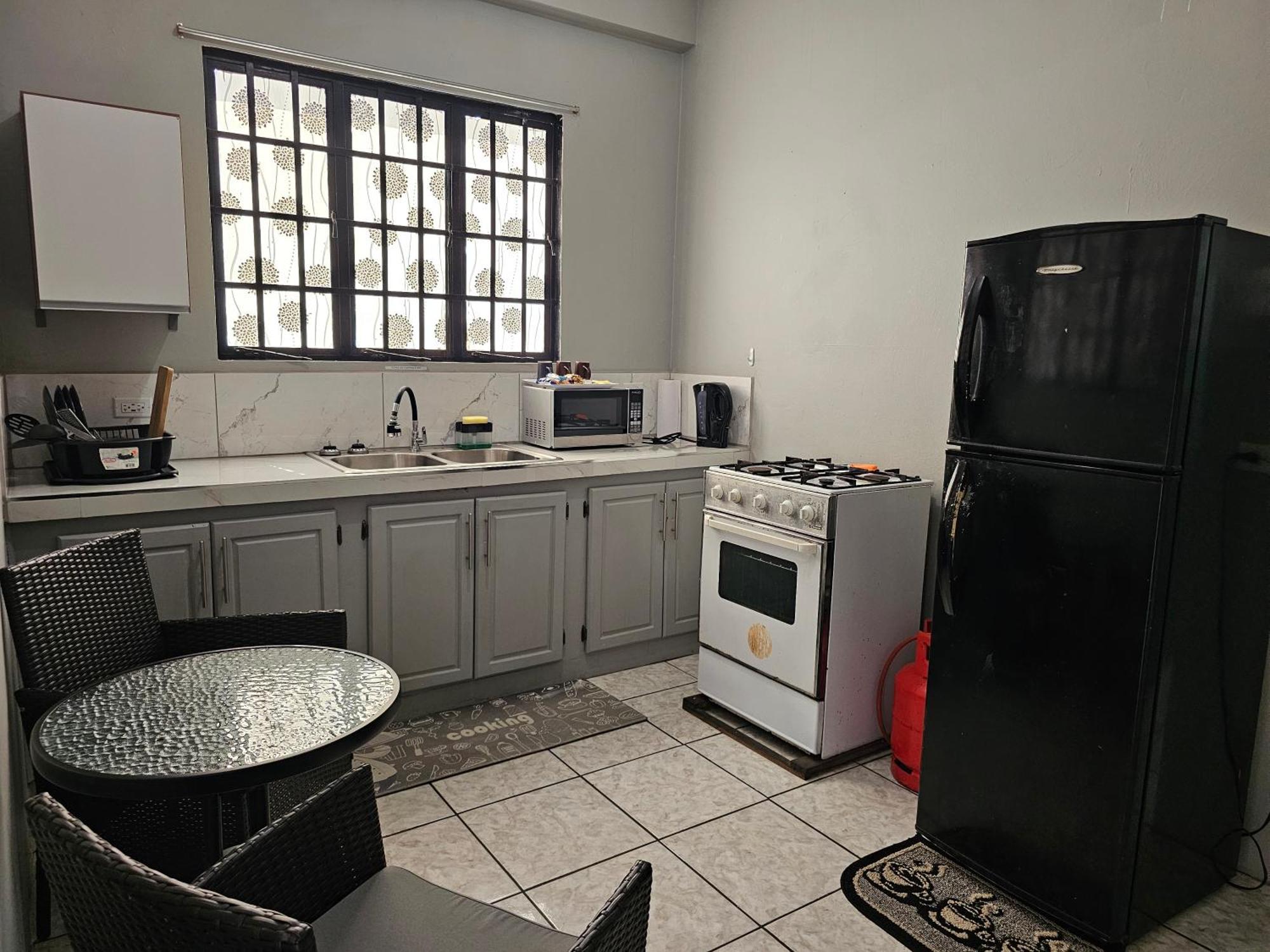 2Br Apt In St Helena - 6Mins From The Airport Perfect For Short And Long Stays Piarco Eksteriør billede